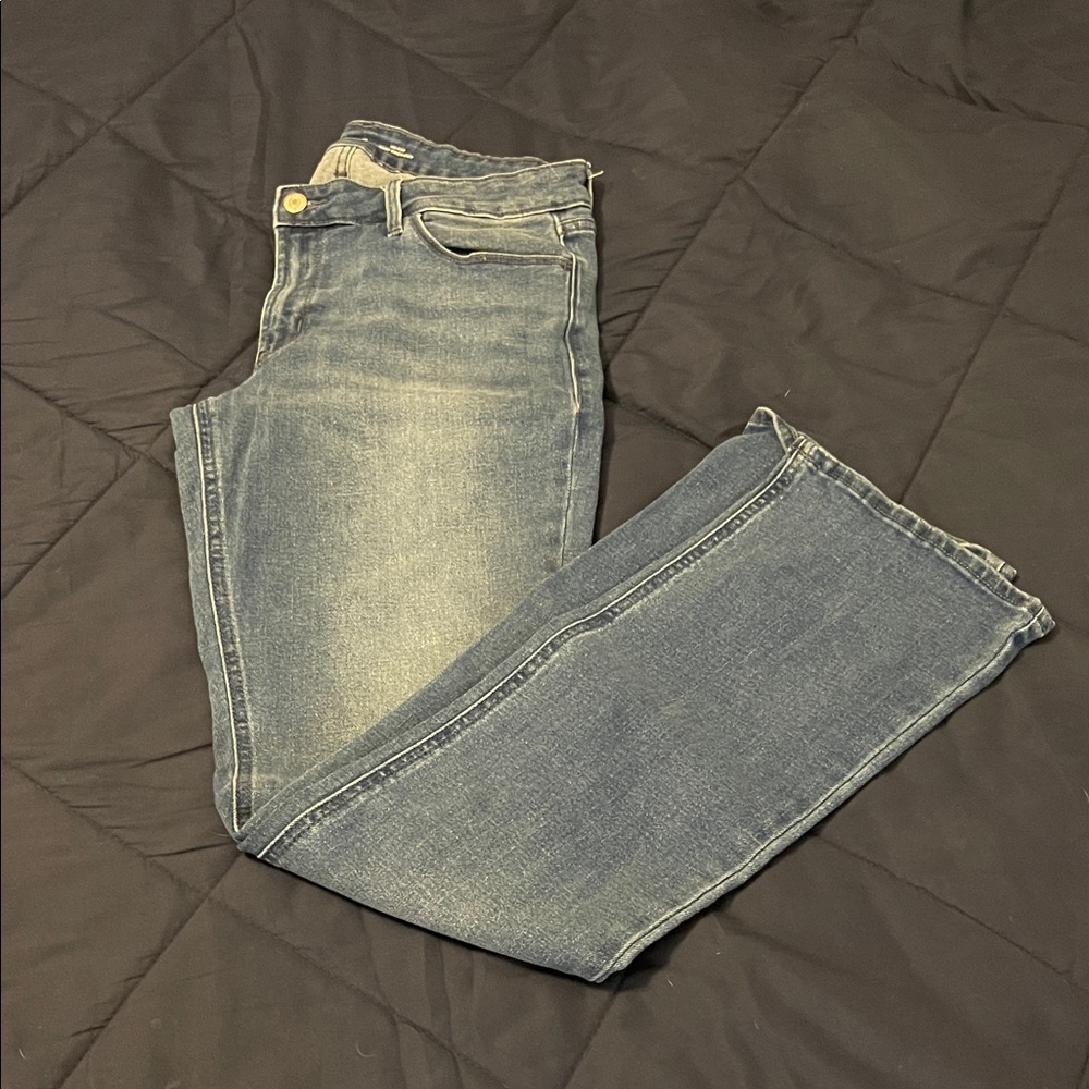 Old Navy Women's Mid-Rise WOW Boot Cut Jeans - Blue